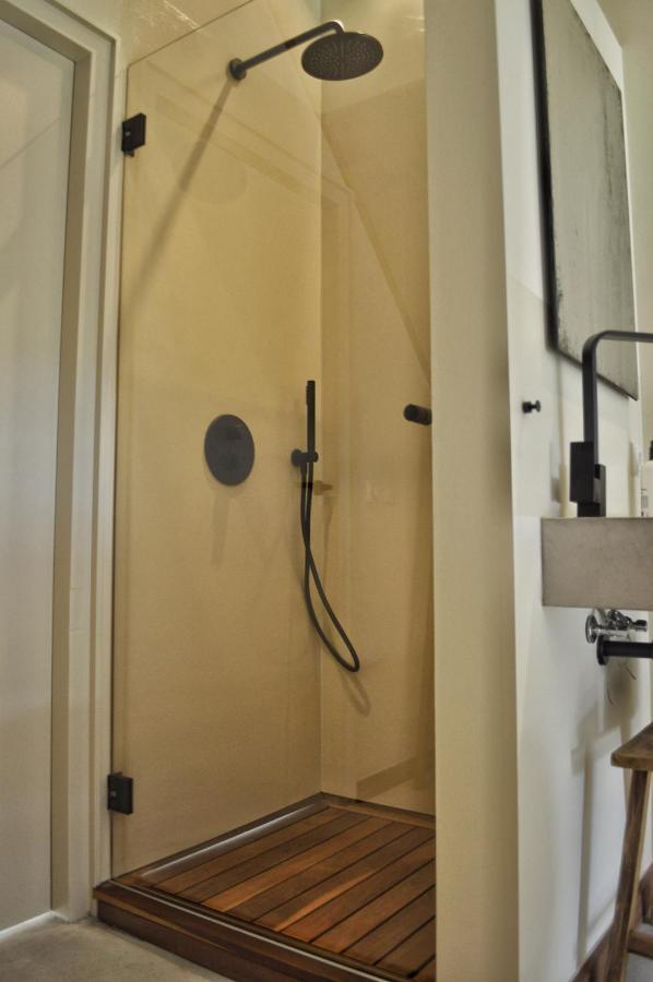 بورين Van Heeckeren Apartments & Suites Buren المظهر الخارجي الصورة
